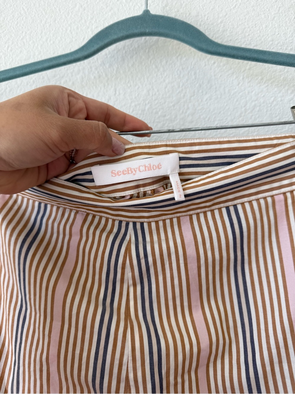 See By Chloe Multicolor Striped Short - Picture 5 of 10